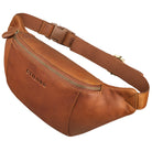 Bauchtasche Leder cognac aus der schrägen Frontalperspektive
