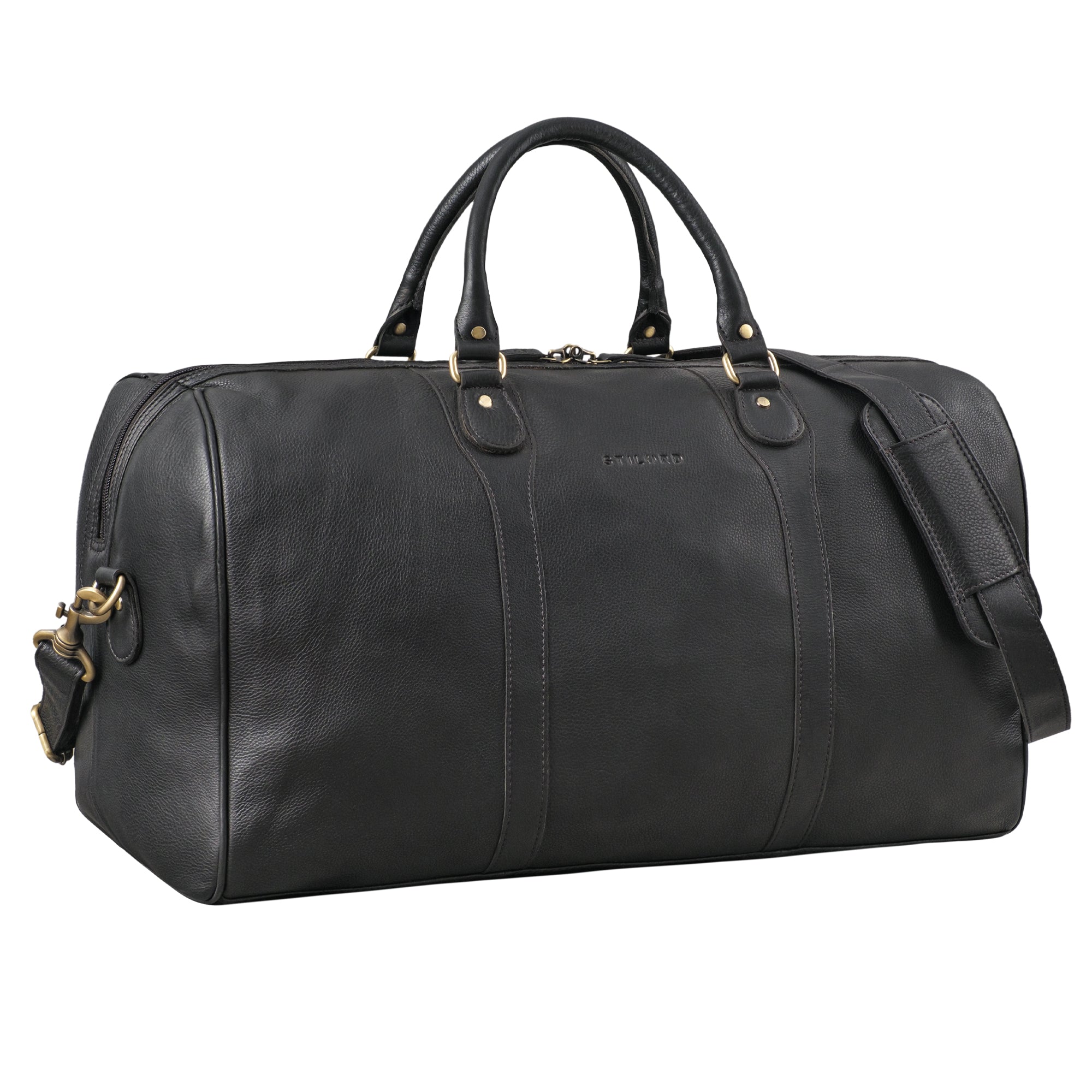 Weekender Leder schwarz aus der schrägen Frontalperspektive